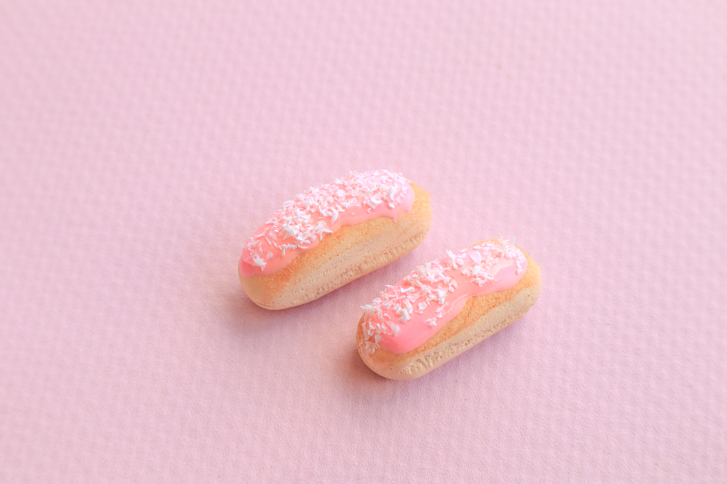 Realistic Iced finger bun | pink bun earrings