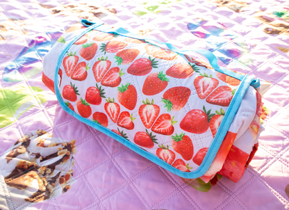 🍓 Strawberry Picnic Mat