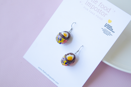 NEW! Hyper realistic CREME EGG Earrings with real foil ⭐️🍫🐰